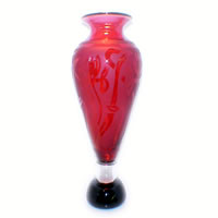 Ruby Iris Footed Vase 8367 Correia Glass